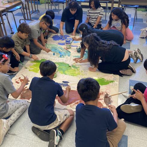 Occidental College students teach local LAUSD elementary school students.